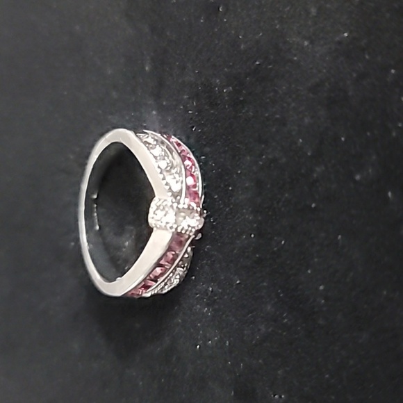 Criss Cross Ring Size 8 - Picture 2 of 8